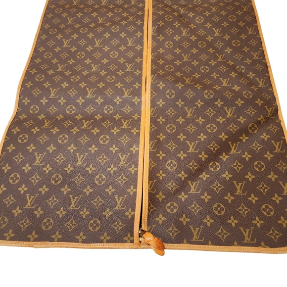 Louis Vuitton Monogram LV Garment Bag Made In USA - Picture 4 of 8